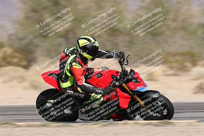 media/Dec-01-2025-Moto Forza (Mon) [[2daa91e15f]]/2-Intermediate Group/Session 3 (Turn 7 Inside Pans)/